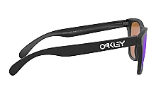 Oakley 