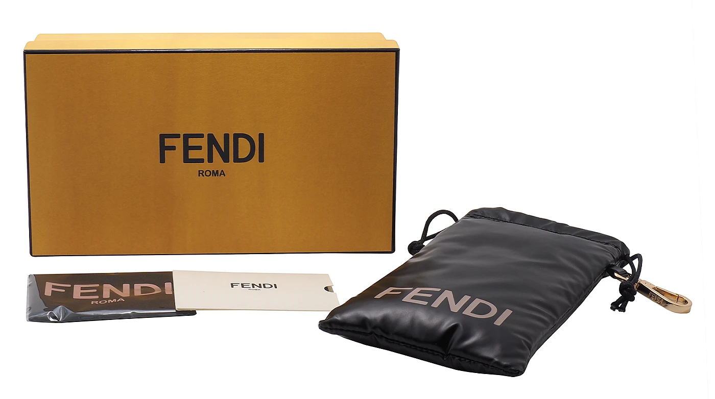 Женские солнцезащитные очки Fendi 40125I 01V фото 5