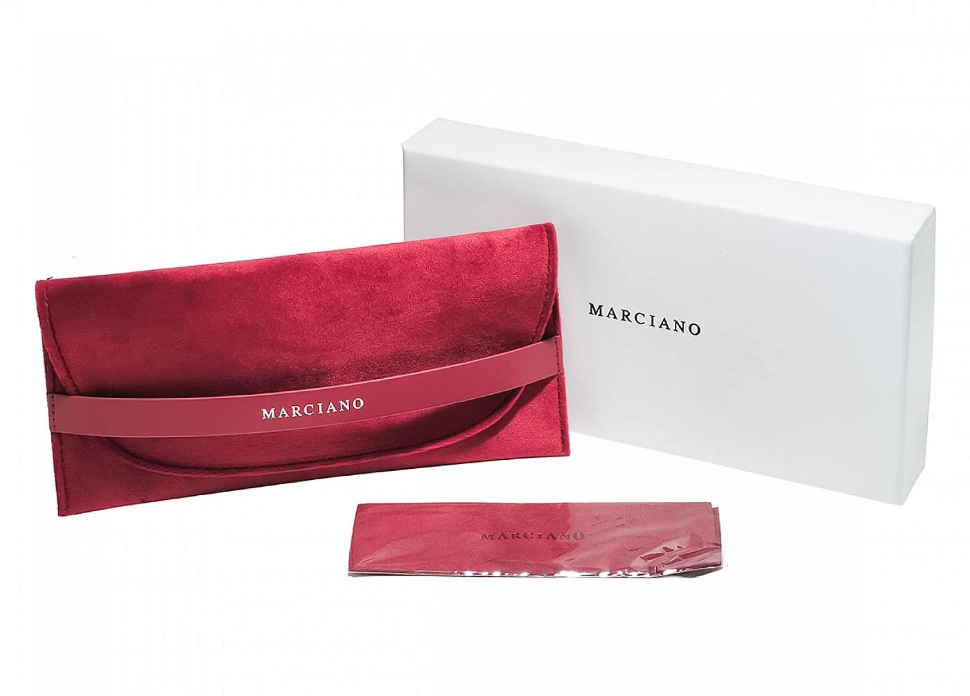 Женские солнцезащитные очки Guess Marciano 00006 01B фото 4
